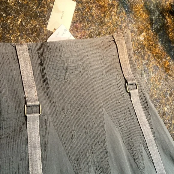 Haute - Rare Genuine Italian leather skirt 2/4 - Picture 16 of 16